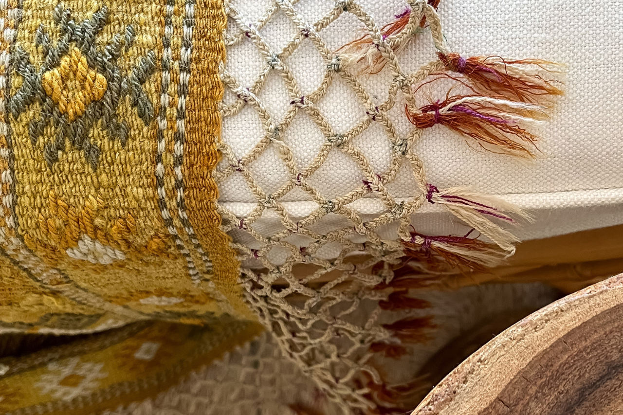 4_womanhood_threads_traces_cretan_malia_park