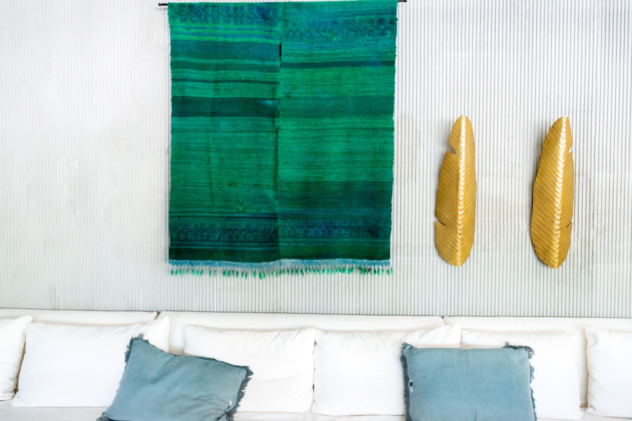 5_womanhood_threads_traces_cretan_malia_park