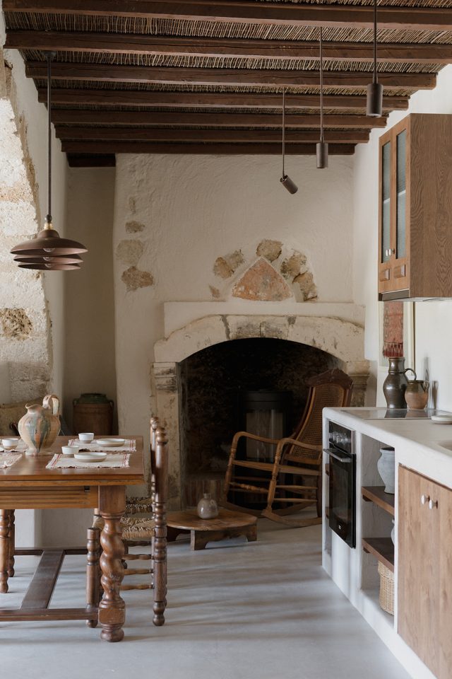 Phāea Traditional House